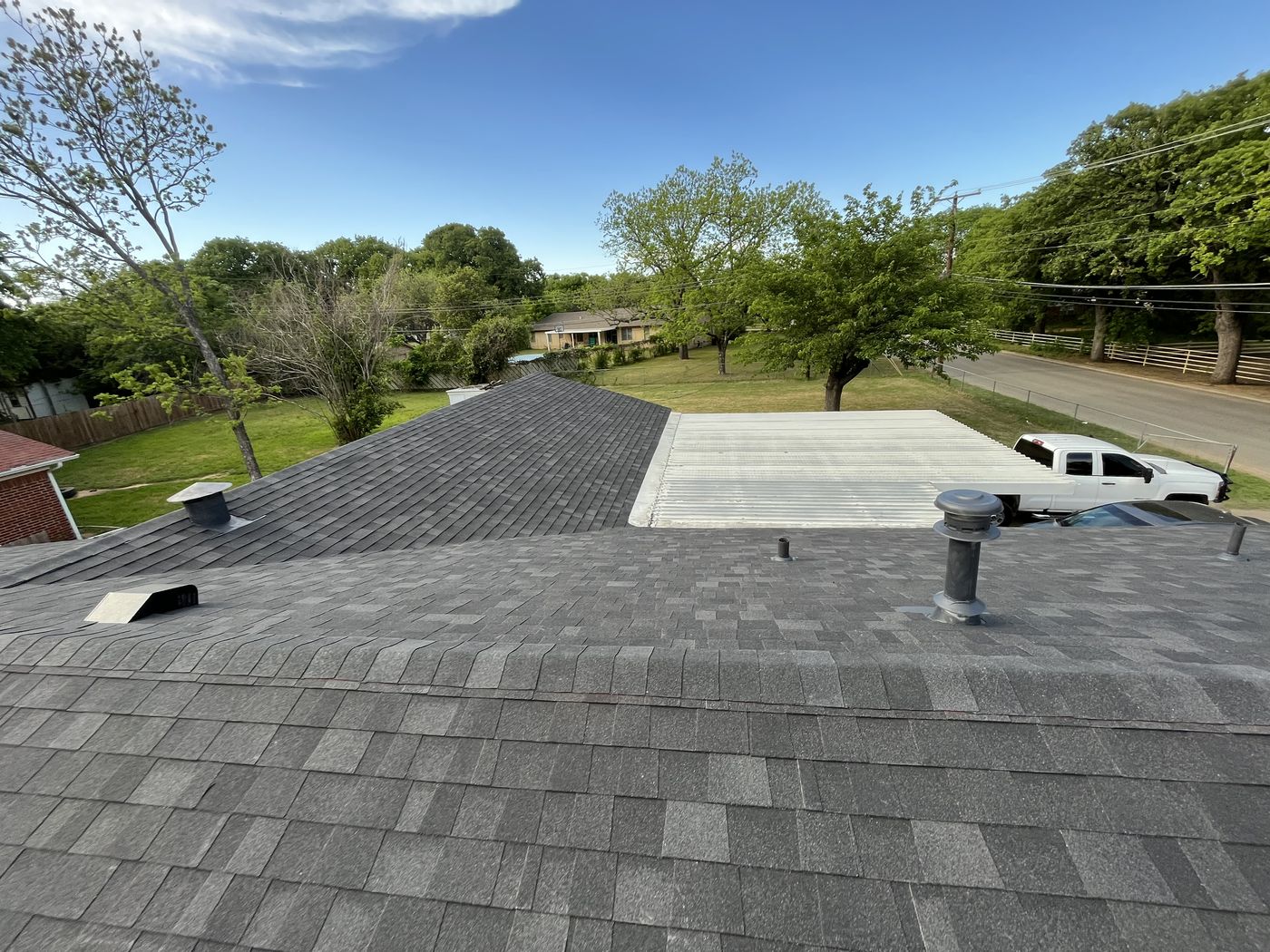 Roof replacement in Forest Hill: after