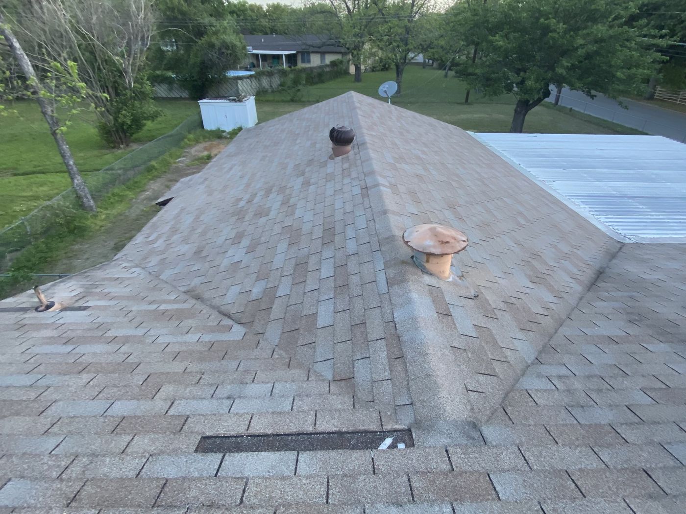 Roof replacement in Forest Hill: before